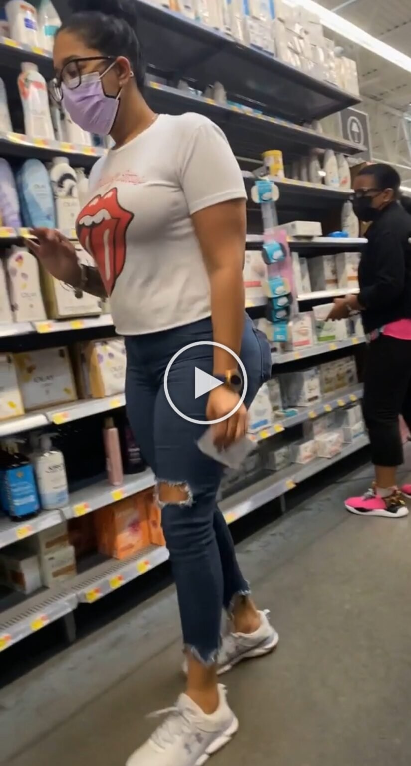 Big Ass Blue Jeans Girl In Store Sexycandidgirls